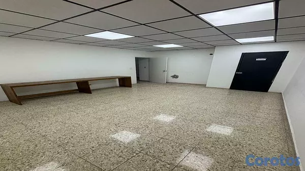 oficinas y locales comerciales - Alquiler Local Comercial Naco 3er piso 289Mts 4