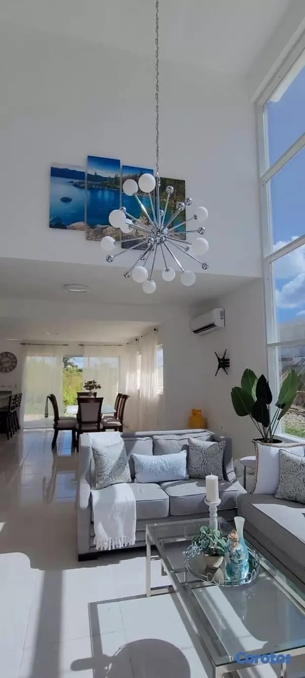 casas - ¿Amas la Privacidad? Súper Casa  Nueva en La Romana/Precio Negociable  5