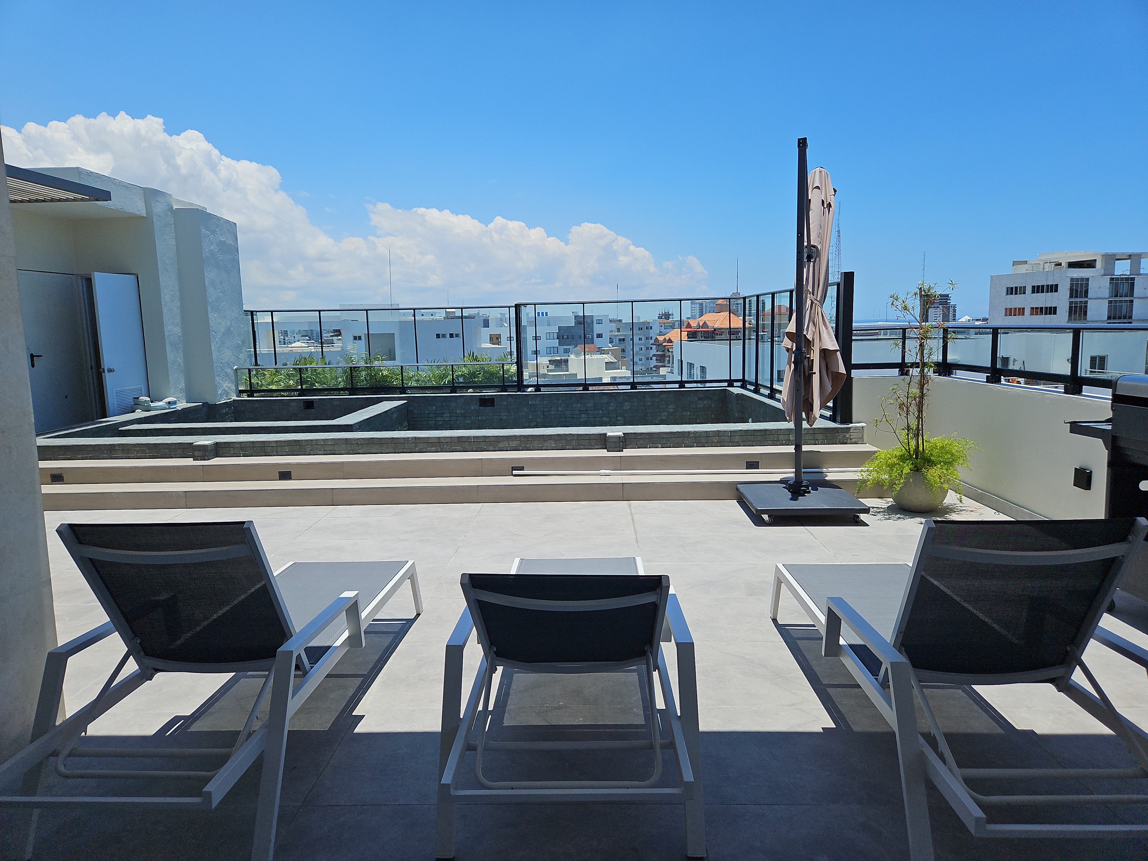 apartamentos - Alquiler de Apartamento en Evaristo Morales  0