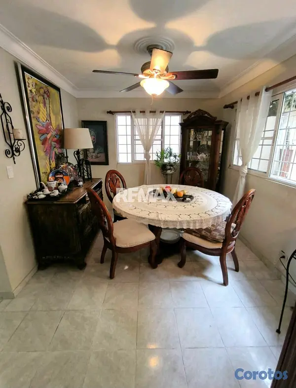 casas - en venta casa en reparto los 3 ojos 4