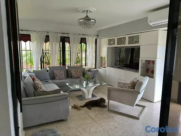 casas - Casa en venta en Colinas del Seminario II, Santo D 2