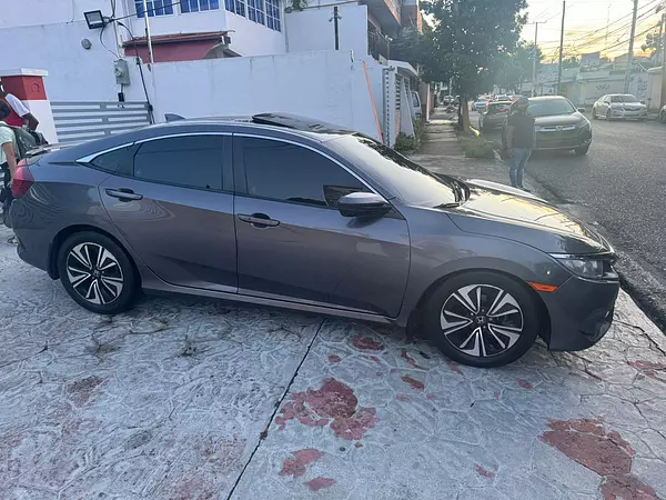 carros - honda civic 2017  9