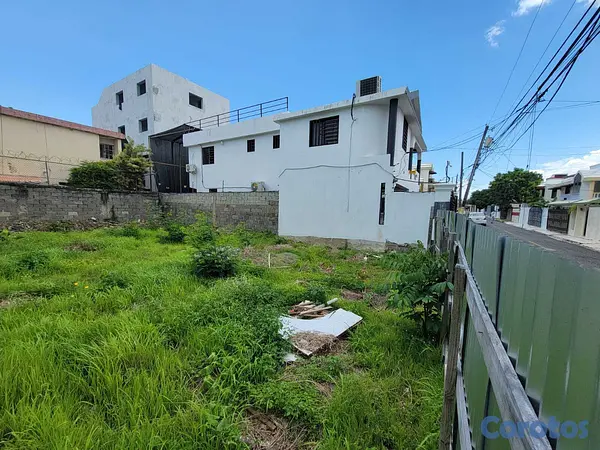 solares y terrenos - Terreno en excelente ubicación 3