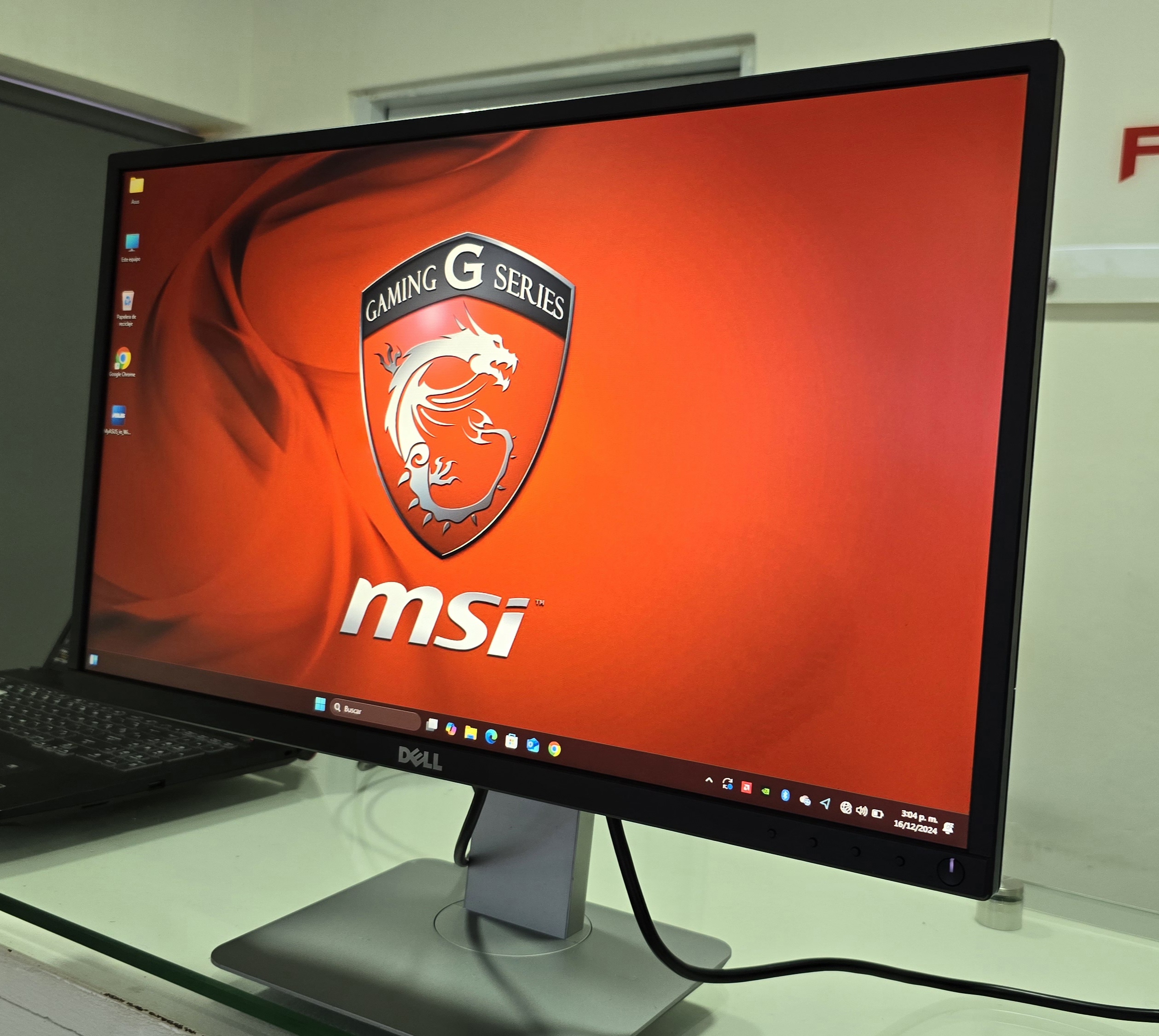 computadoras y laptops - Monitores Dell 24 Pulgadas hdmi Pantalla Giratoria  1