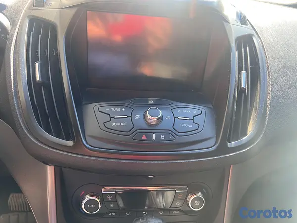 jeepetas y camionetas - Ford Escape se 2015 Motor 1.6 Ecoboost  5