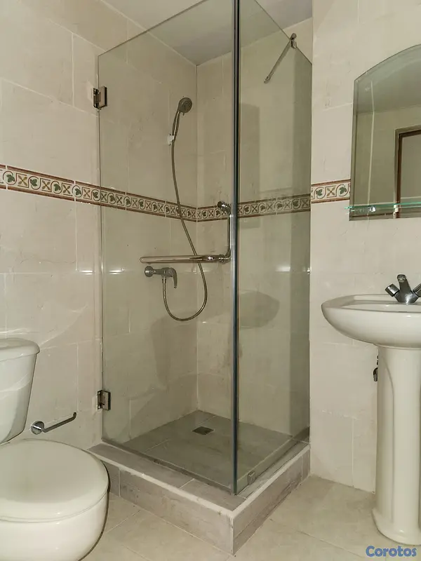apartamentos - ALQUILO APTO. AMUEBLADO 2 HABS. CON PATIO INTERIOR 5