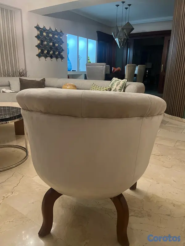 muebles y colchones - Una Butaca forrada de Caoba 3