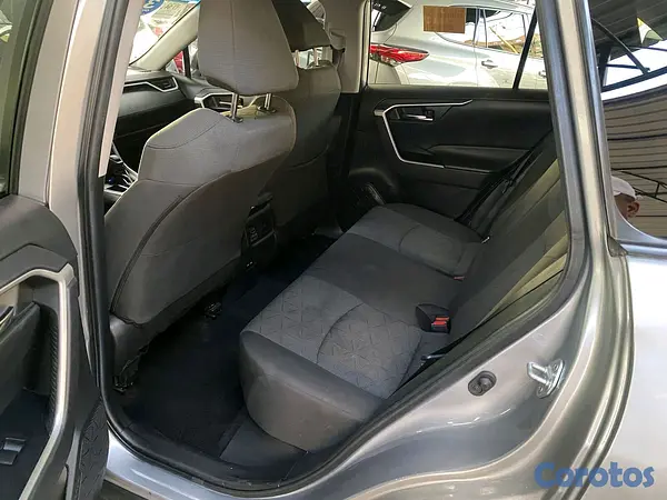 jeepetas y camionetas - Toyota RAV4 2021 4
