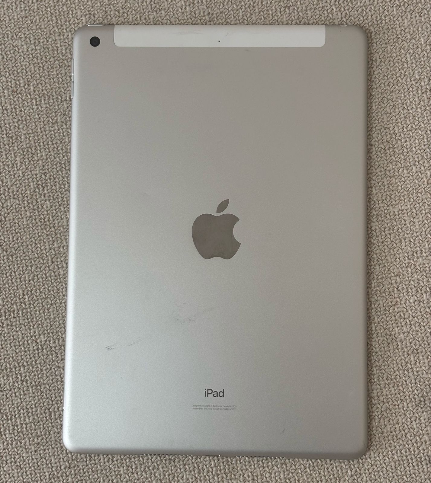 celulares y tabletas - Ipad 7ma gen 32gb Wifi + 4g LTE ios18 coje chip 3