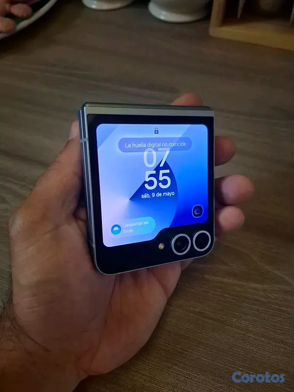 celulares y tabletas - Samsung Flip 6 3