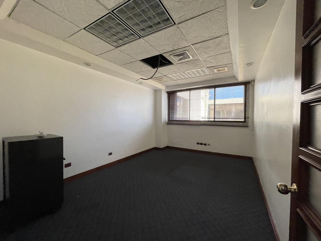 oficinas y locales comerciales - Alquiler oficinas JFK Miraflores Santo Domingo 10