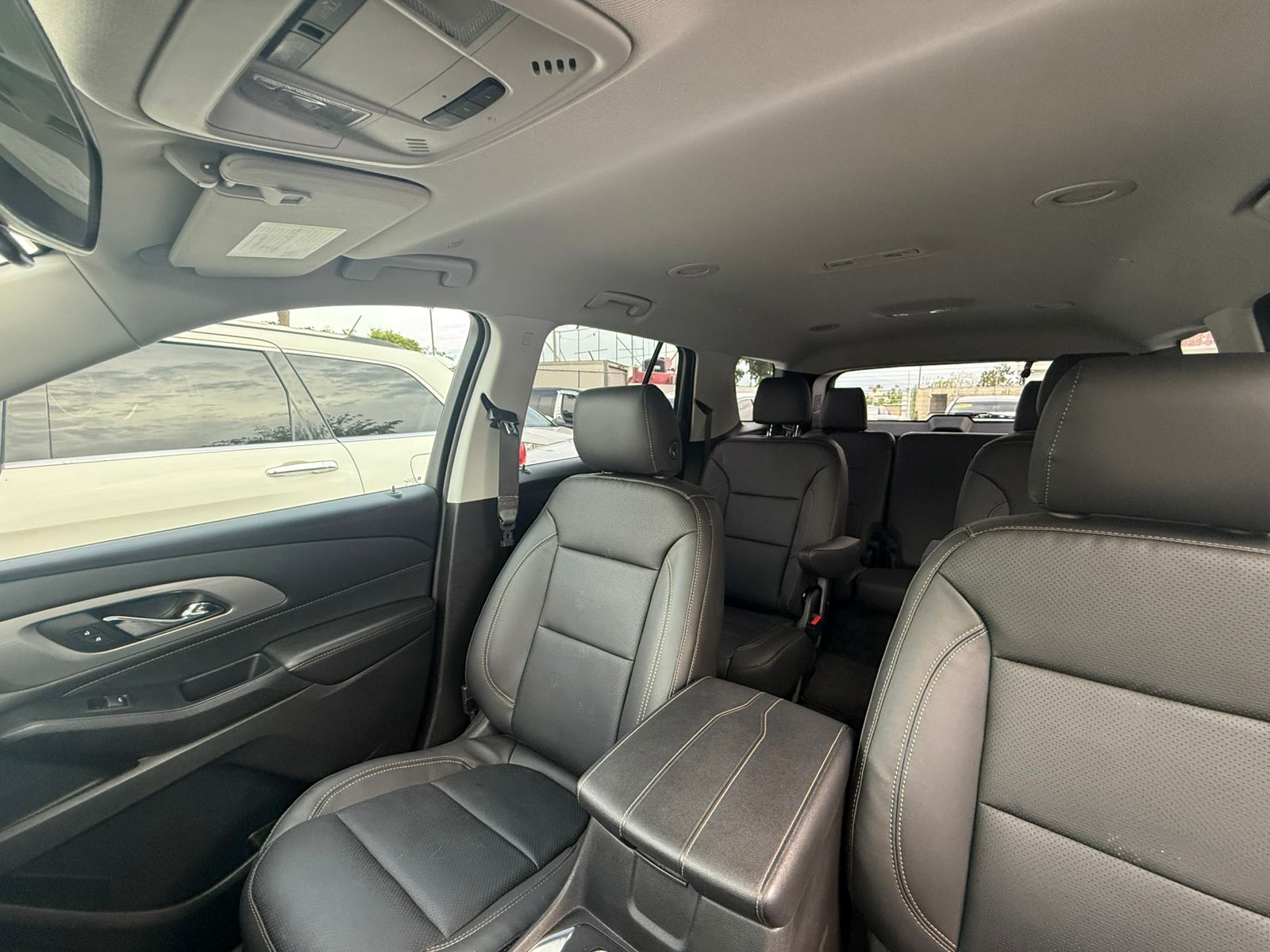 jeepetas y camionetas - chevolet travelse 2020 6