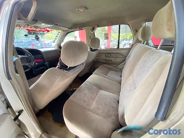 jeepetas y camionetas - Nissan Patfinder 2000  9
