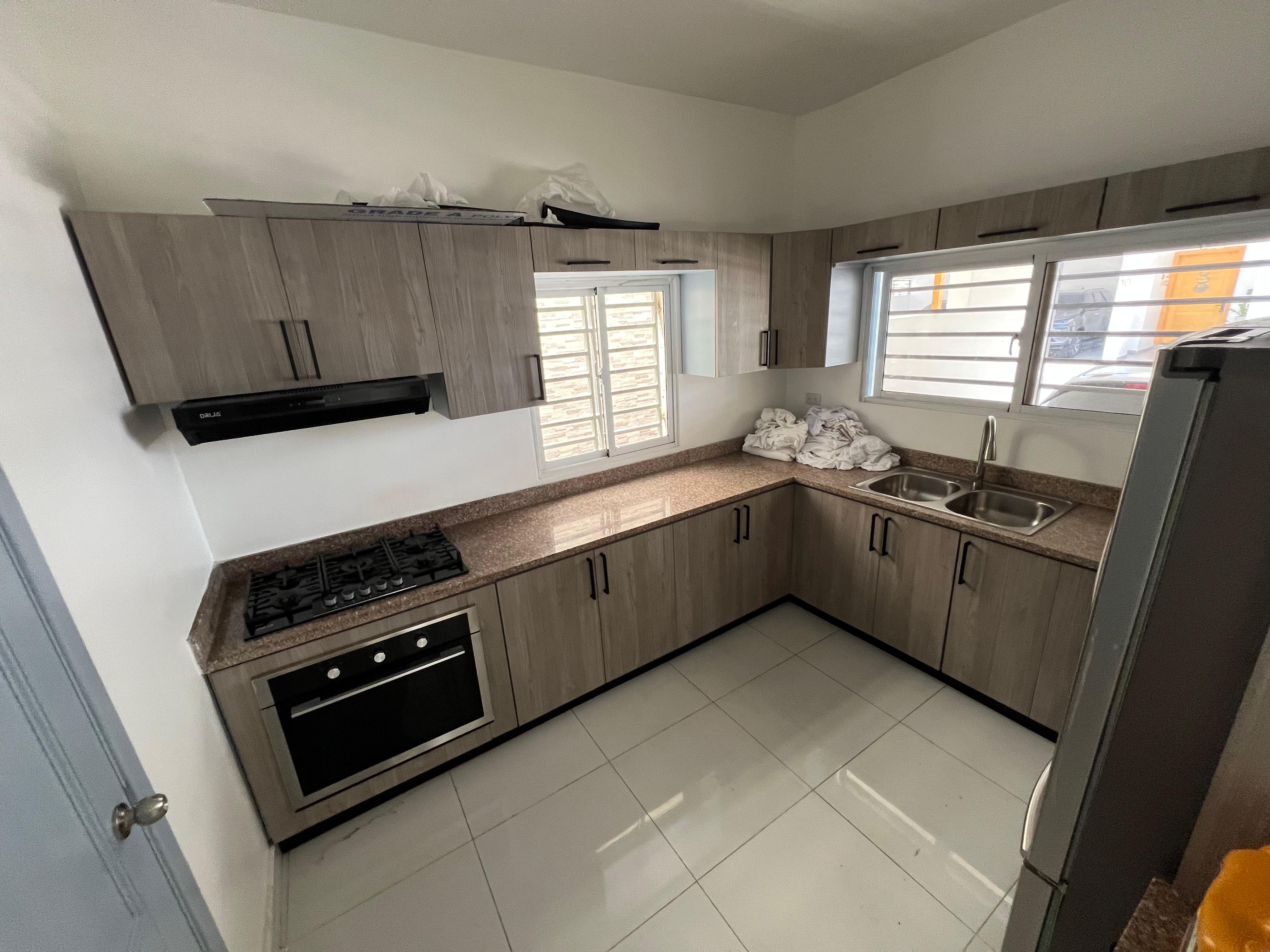 casas - Casa de 2 niveles en venta en Altos De Arroyo Hond 8