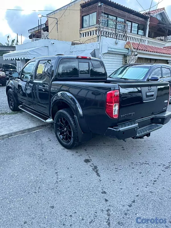 jeepetas y camionetas - Nissan Frontier SV 2020  4