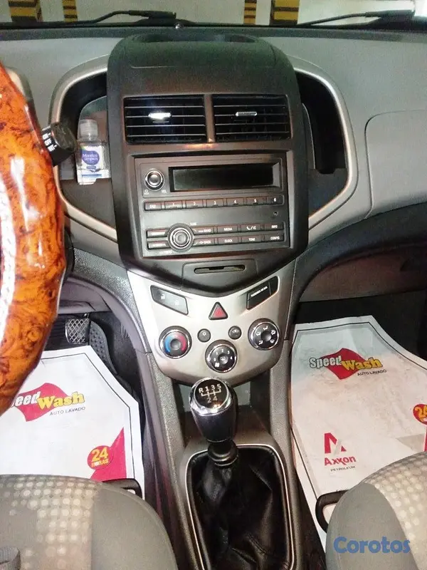 carros - Chevy Sonic Mecanico 2015 LS Hatchback  15