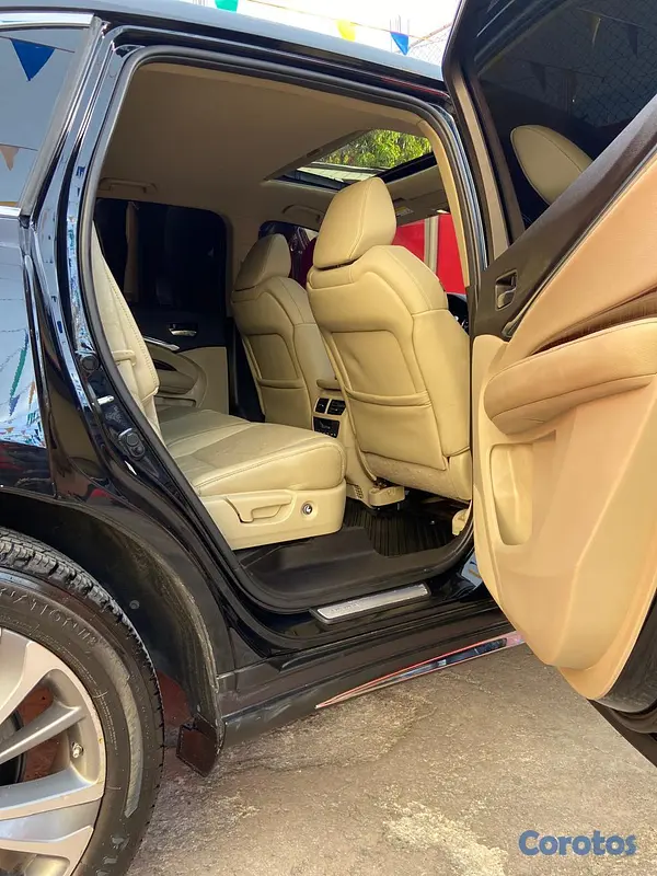 jeepetas y camionetas - Acura MDX 2017 Excelentes Condiciones 8