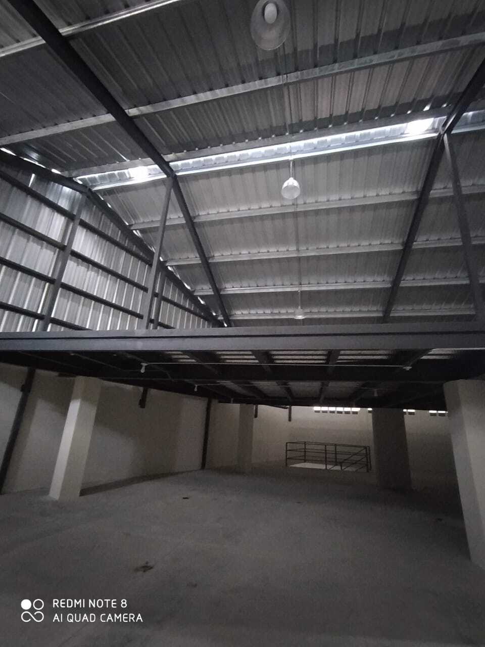 oficinas y locales comerciales - Rento nave industrial en santo domingo 2