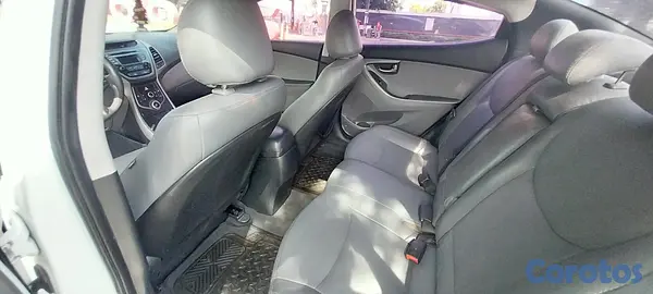carros - Hyundai elantra se 2016 6