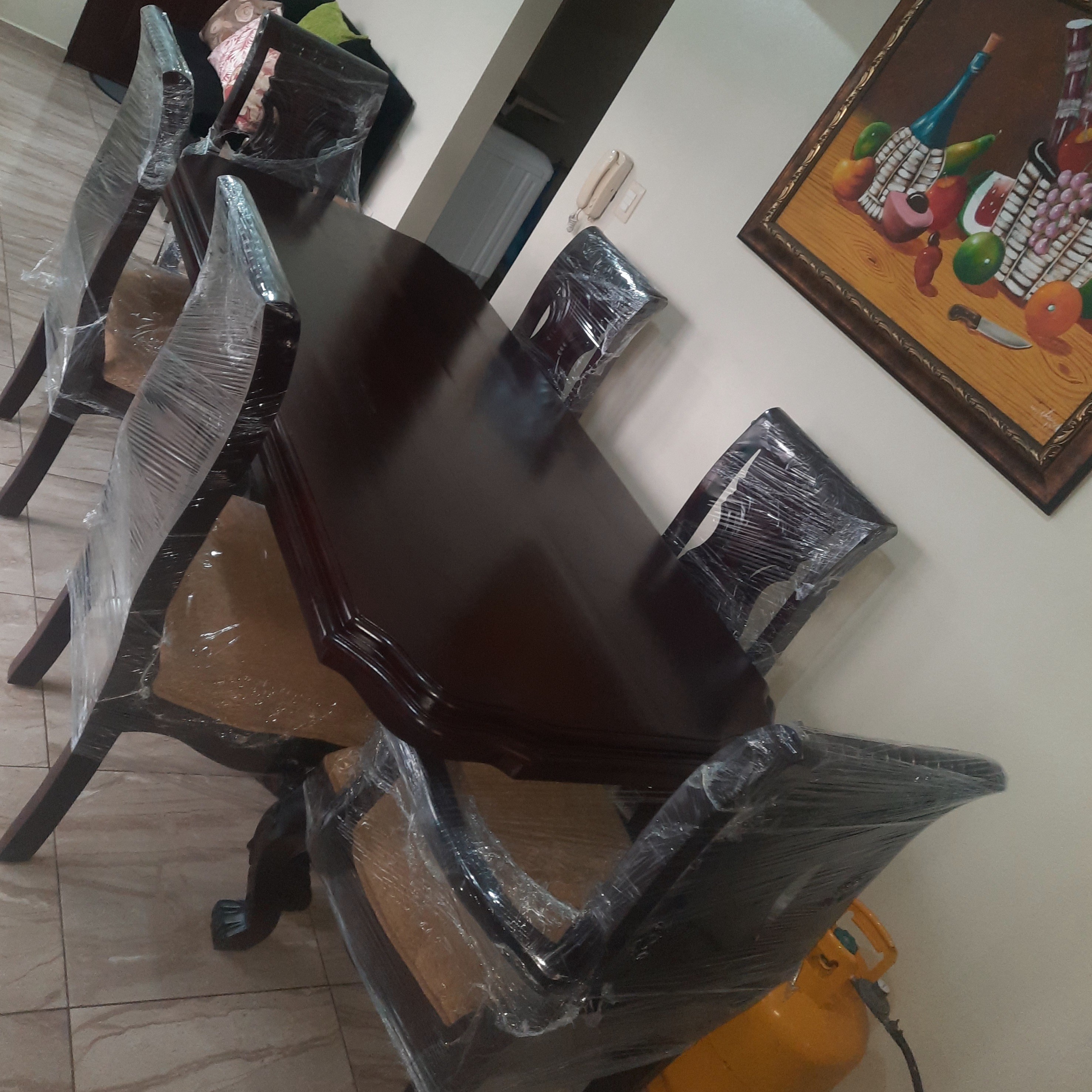 muebles y colchones - comedor en caoba de 6 sillas  0