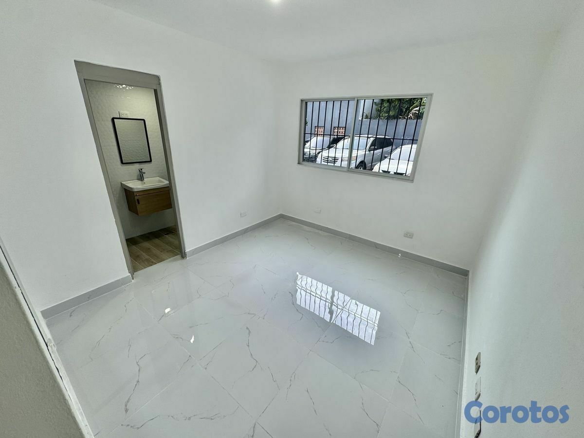 apartamentos - 🔵Apartamento classico 1er piso en renacimiento  De 8