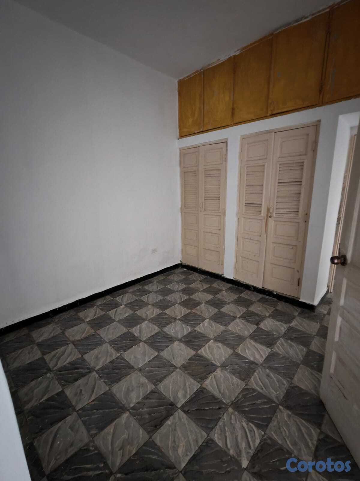 apartamentos - Vendo APTO REMODELADO en el DISTRITO NACIONAL, en  7