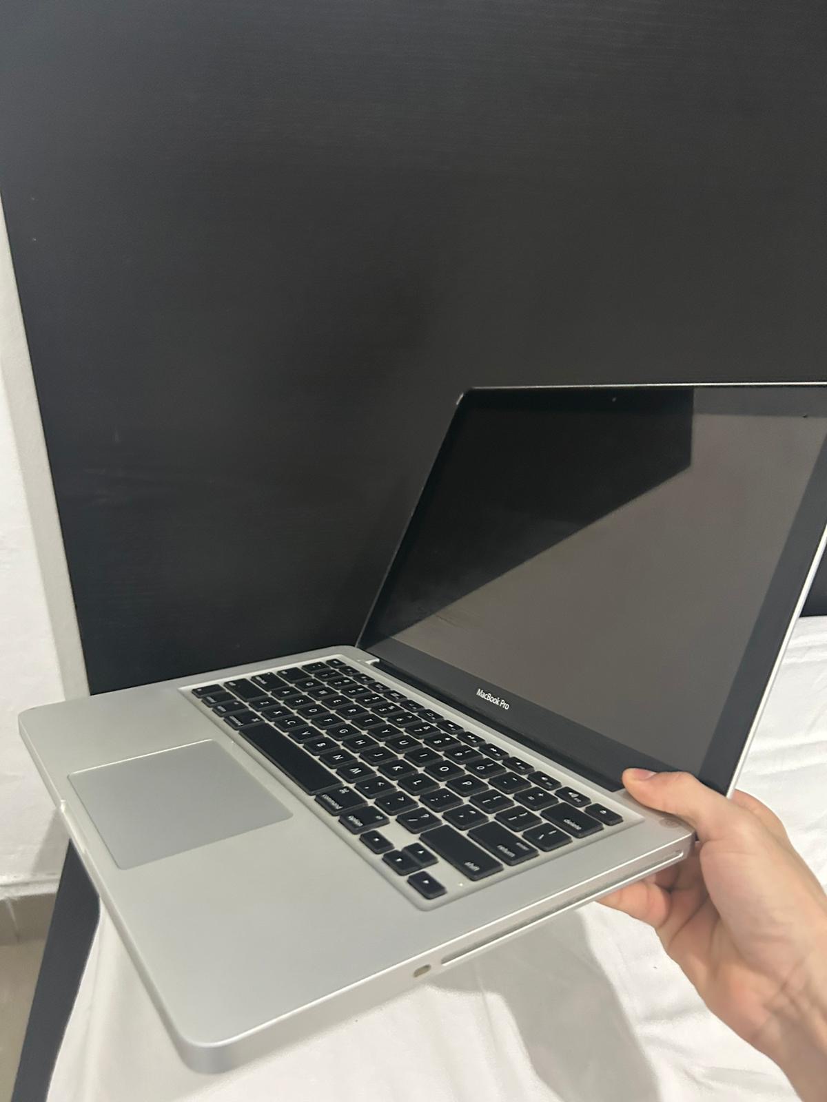 computadoras y laptops - MacBook pro 2011 2