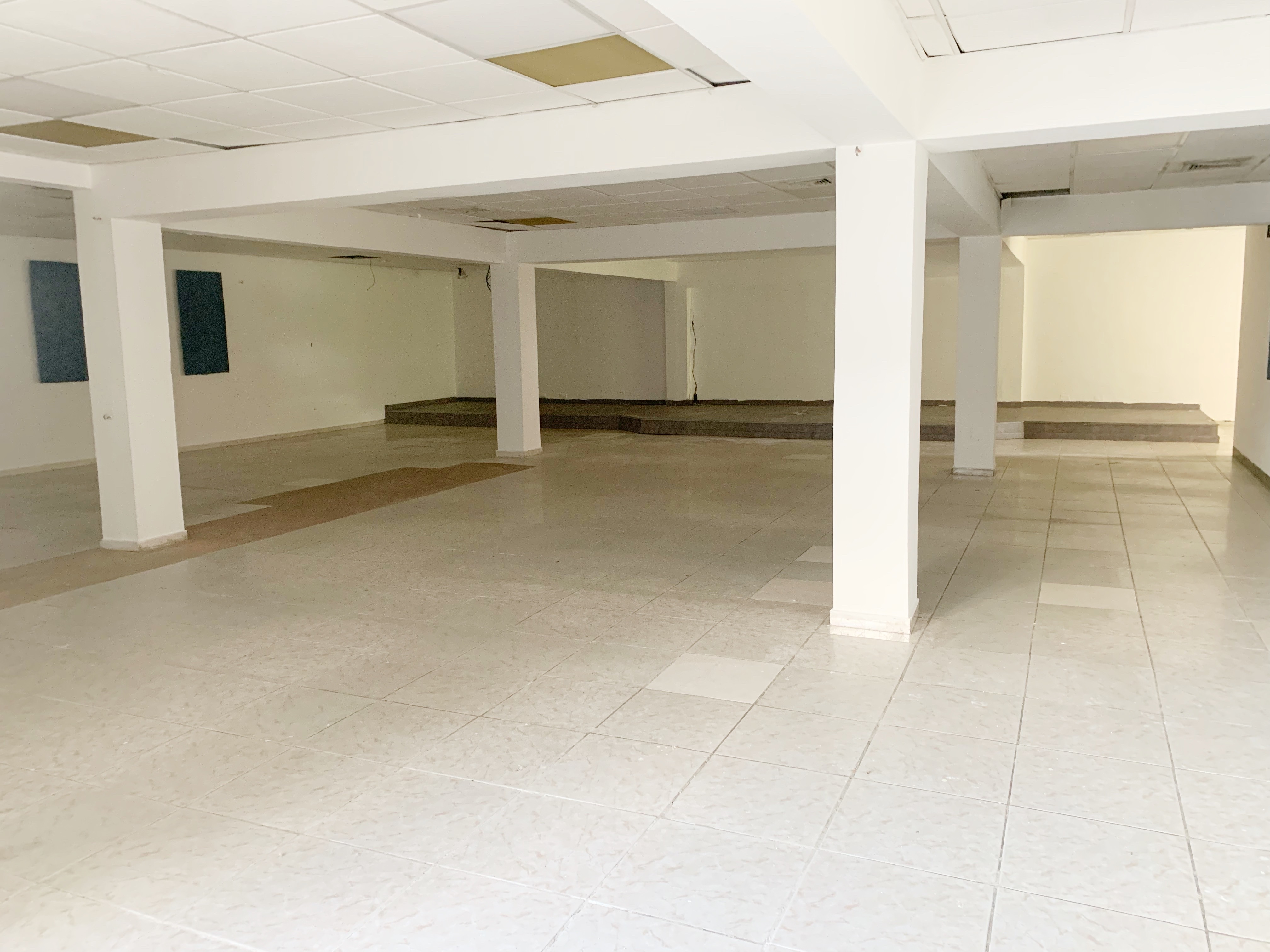 oficinas y locales comerciales - alquiler local comercial en Evaristo Morales 1