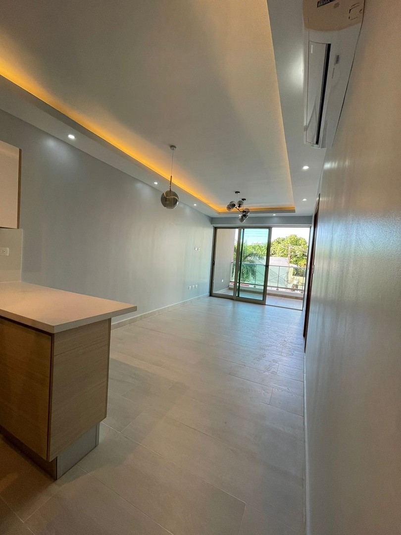 apartamentos - Apartamento nuevo con línea blanca en La Julia  1