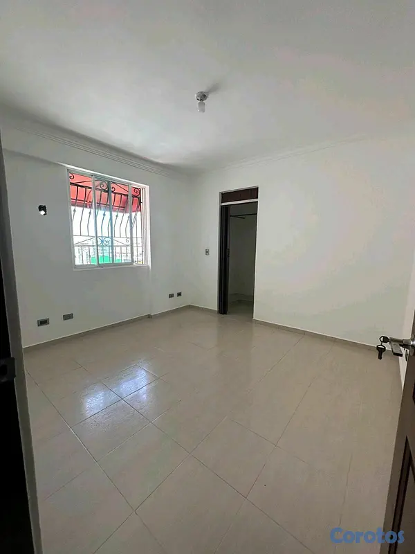 apartamentos - Rento apartamento torre clásica Evaristo Morales  9