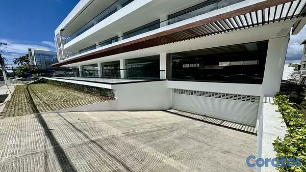 oficinas y locales comerciales - LOCAL COMERCIAL DE RENTA EN LOS JARDINES SANTIAGO 3