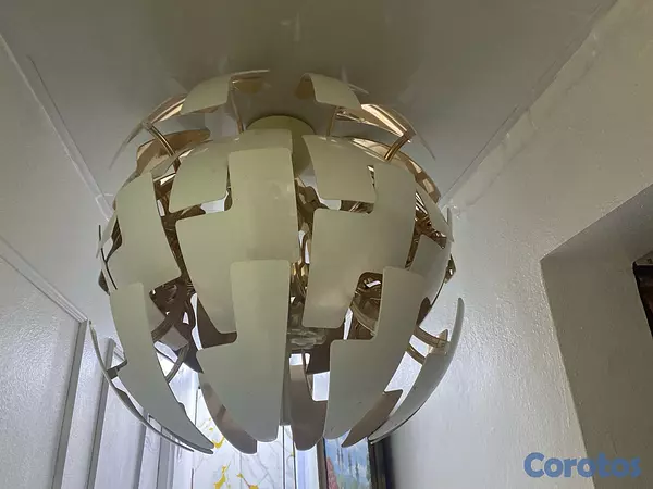 decoración y accesorios - lámpara de IKEA grande blanco a entro dorada Santiago  2