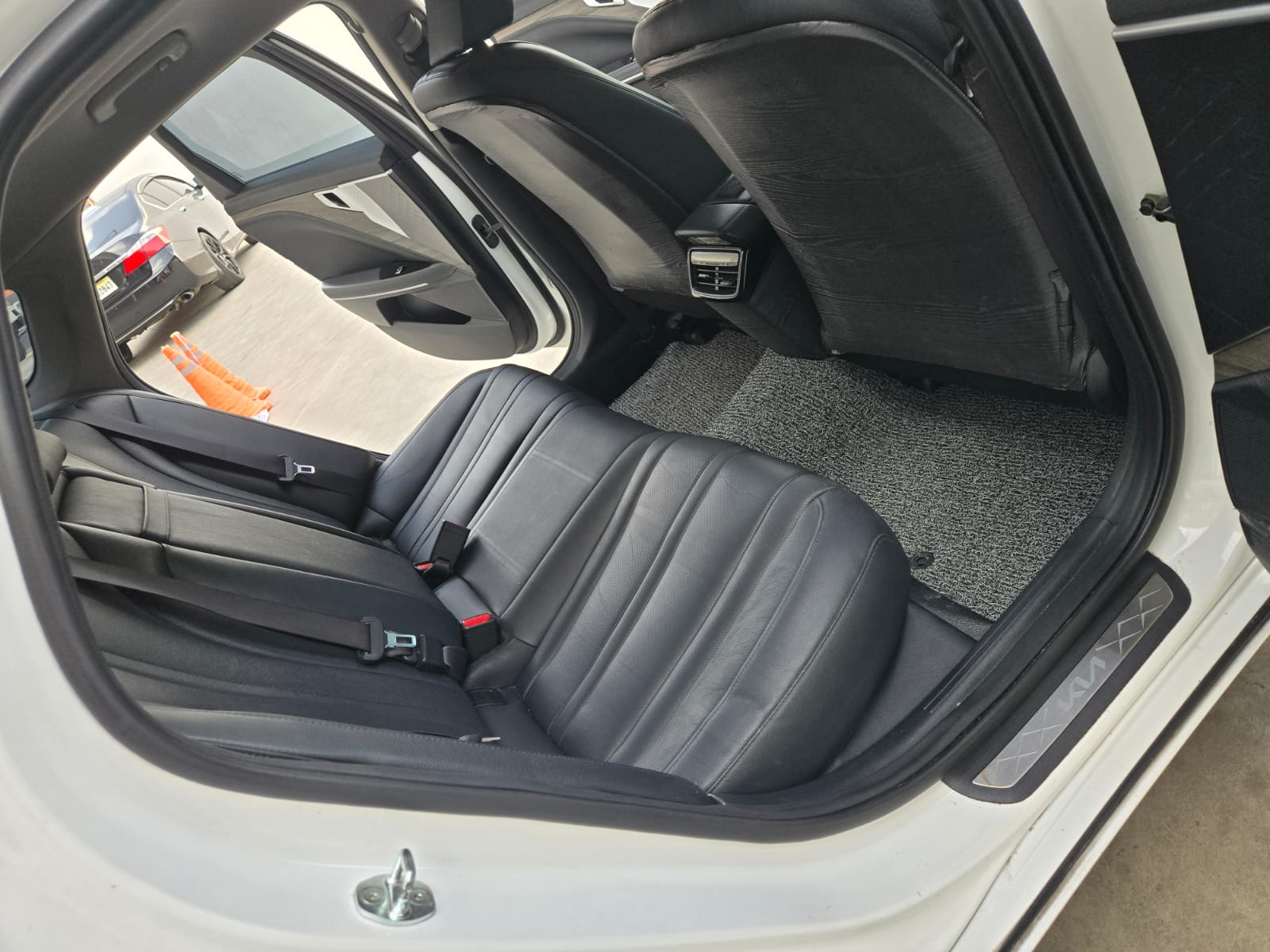 carros - KIA K8 2022 BLANCO 5