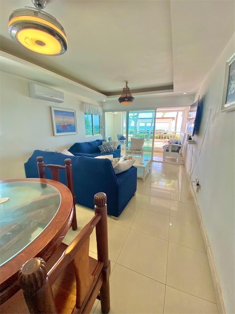 apartamentos - Venta de apartamento frente al Mar en Juan Dolio amoblado 3