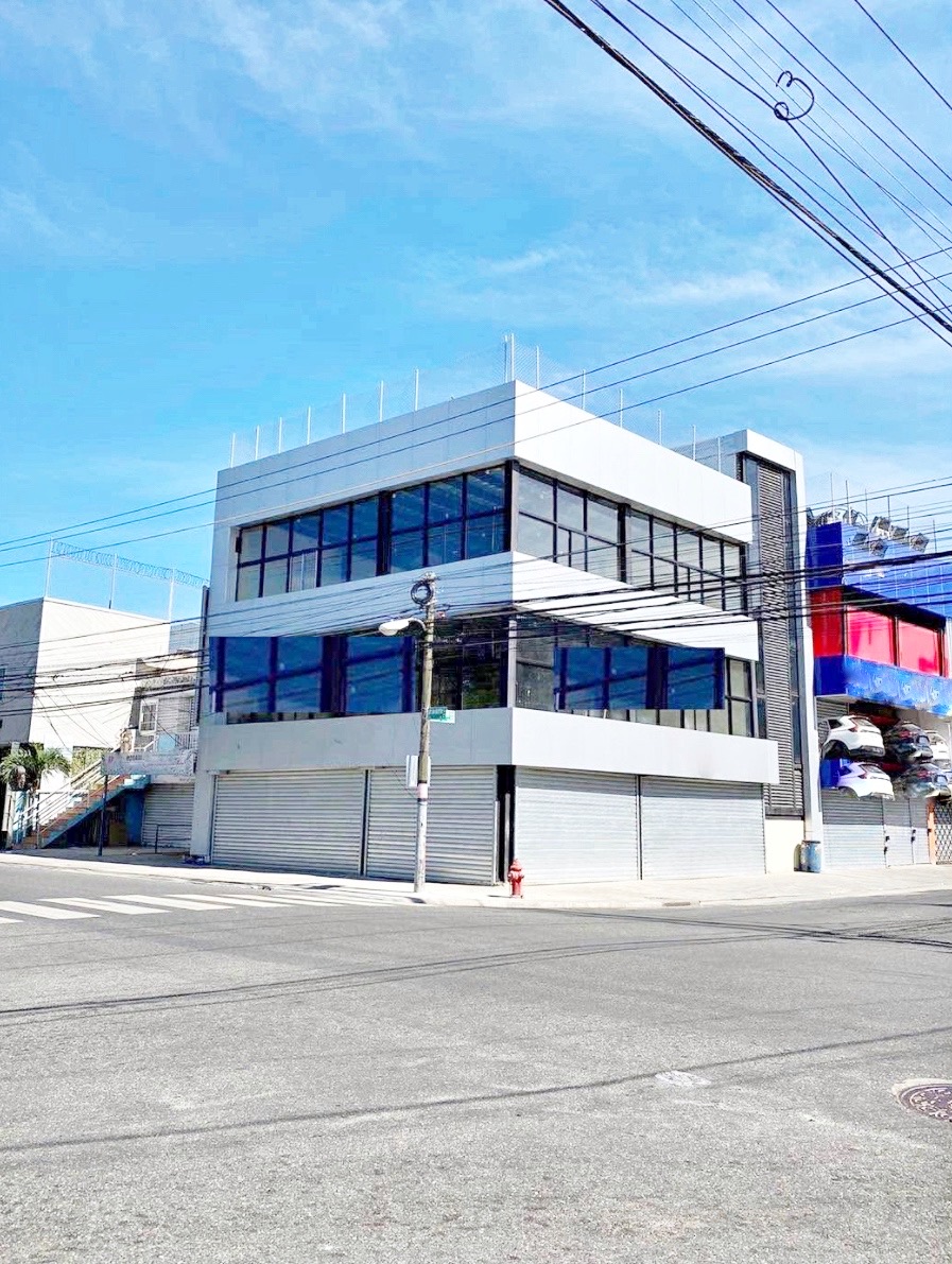 oficinas y locales comerciales - Local céntrico en arroyo hondo viejo 1