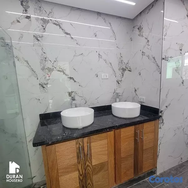 casas - venta de casa con piscina y 4 habitaciones en la autopista de san Isidro  8