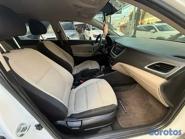 carros - HYUNDAI ACCENT SE 2019 2