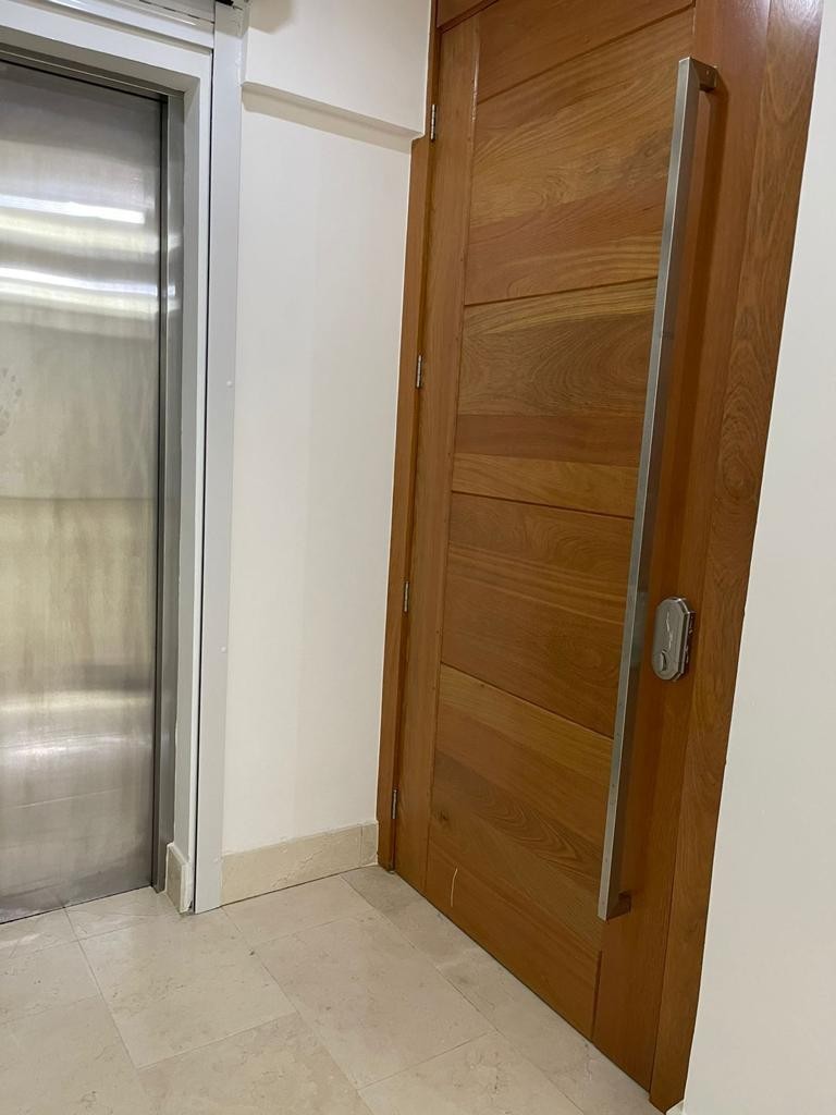 apartamentos - Apartamento Disponible para Alquiler en La Esmeralda  5