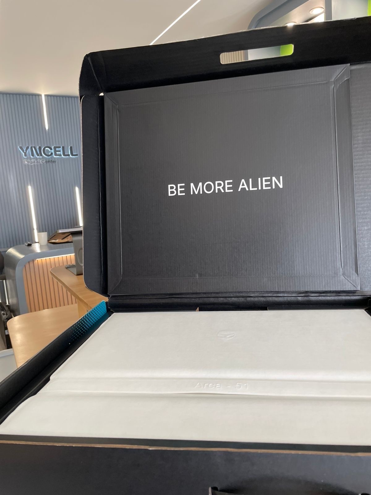 computadoras y laptops - LAPTOP ALIENWARE 18 ÁREA 51 ULTRA 9RTX5080 - $190,000 1