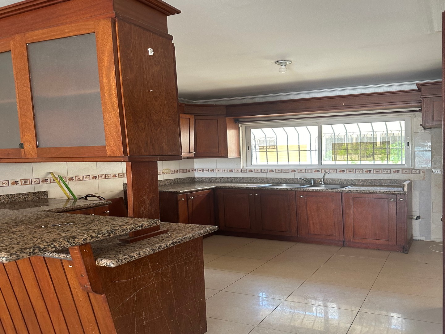 apartamentos - ARROYO HONDO VIEJO A un paso de Supermercados y Plazas
195 mt2 
US$220,000 3