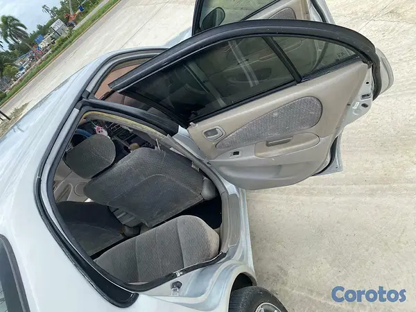carros - Toyota Corolla 2001 3