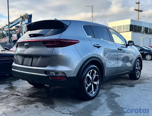 jeepetas y camionetas - KIA SPORTAGE 2022
 5