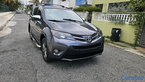 jeepetas y camionetas - Toyota rav4 2015 3