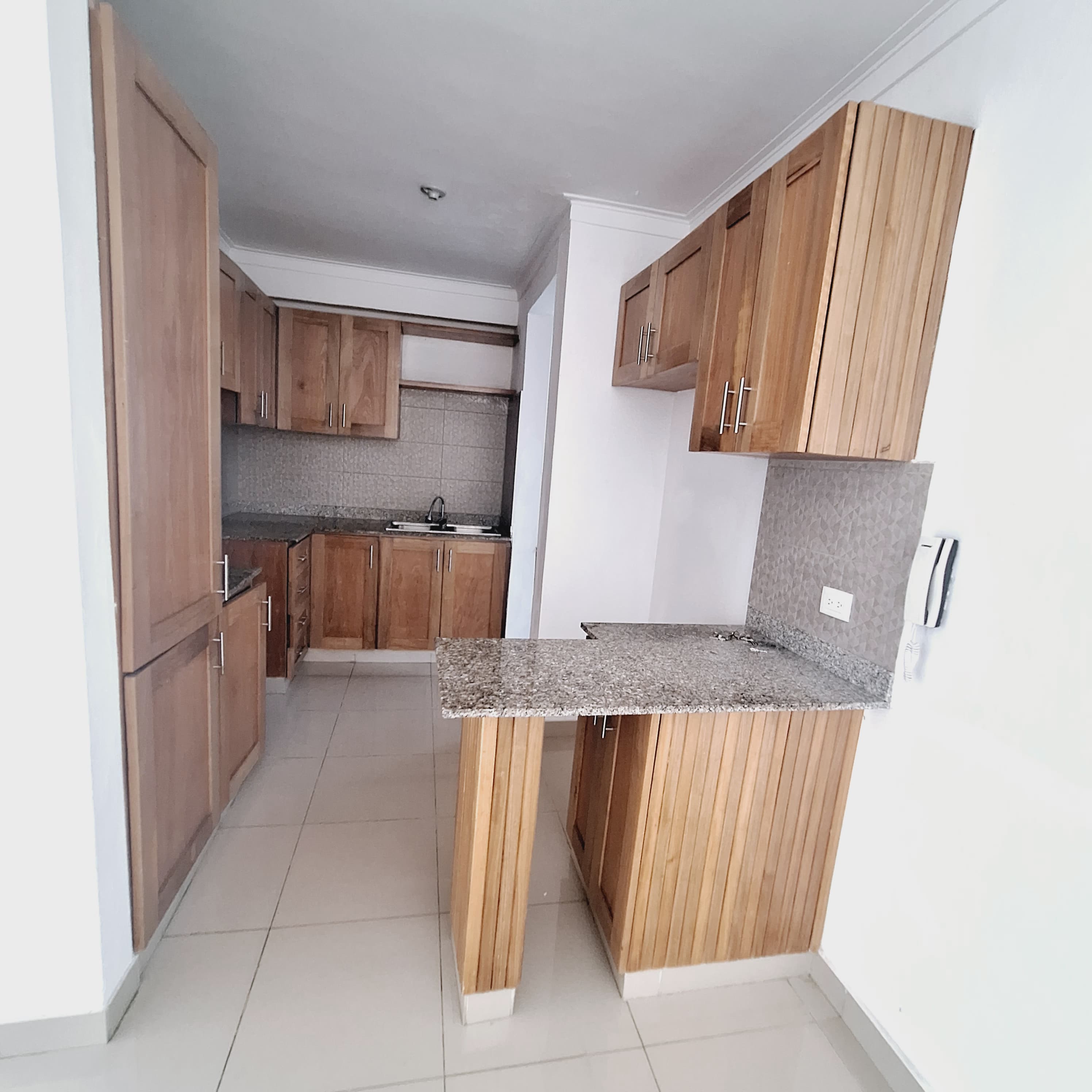 apartamentos - Apartamento en venta en Arrollo Hondo  3