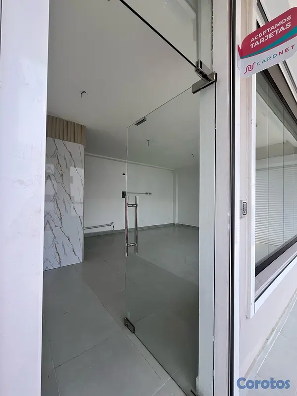 oficinas y locales comerciales - Local
comercial 35 mts2  2
