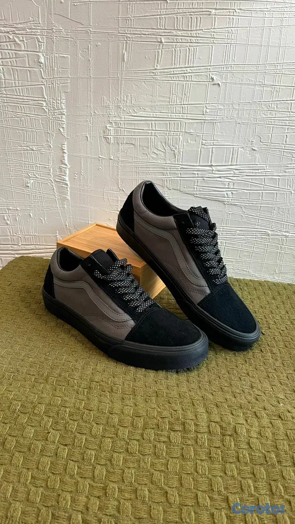 zapatos para hombre - Tenis Vans, Zapato Kickers, Botas Loblan 2