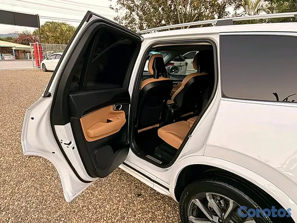 jeepetas y camionetas - volvo xc 90 2018 momentun 5