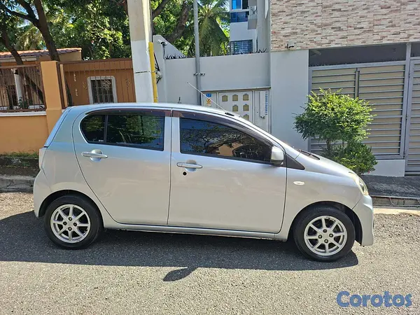 carros - Daihatsu Mira 2017 (versión full) 3