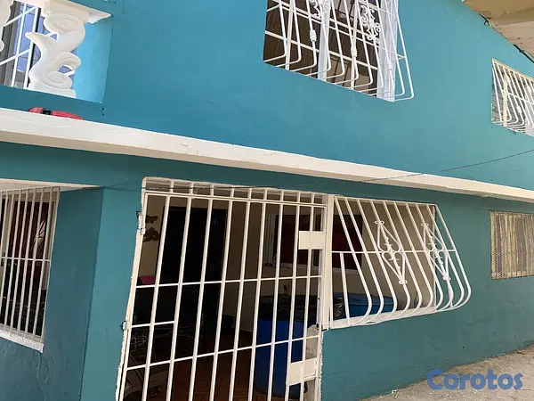casas - Oportunidad de casa, ubicada en piedra blanca de haina, cerca al olé.  4