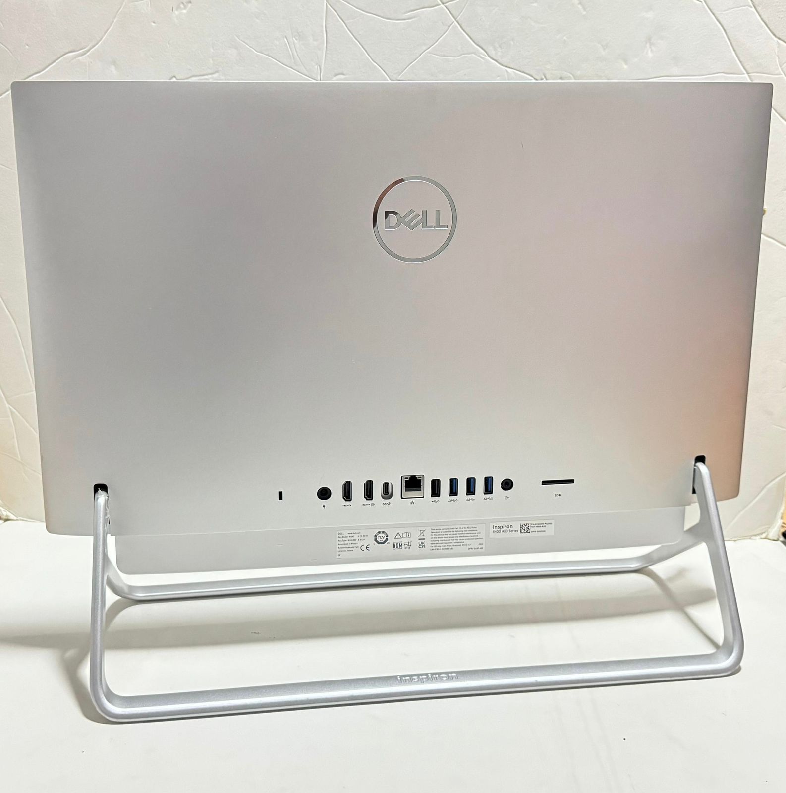 computadoras y laptops - DELL Inspiron ALL IN ONE 24, FHD Touch, i5 11th 9